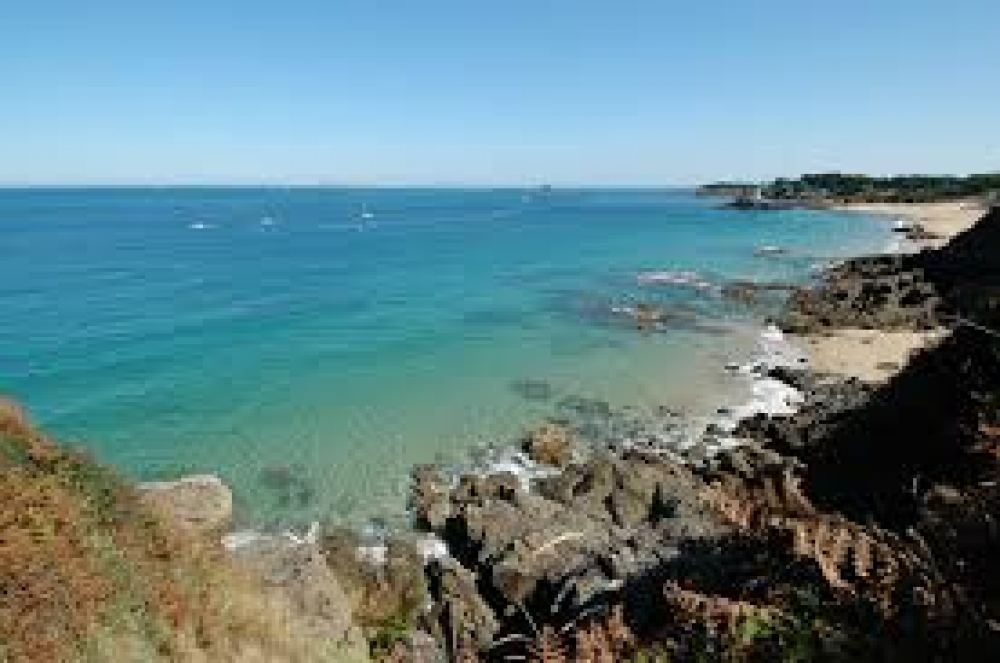 MERVEILLEUSE BRETAGNE De la côte de granit rose à la côte Emeuraude